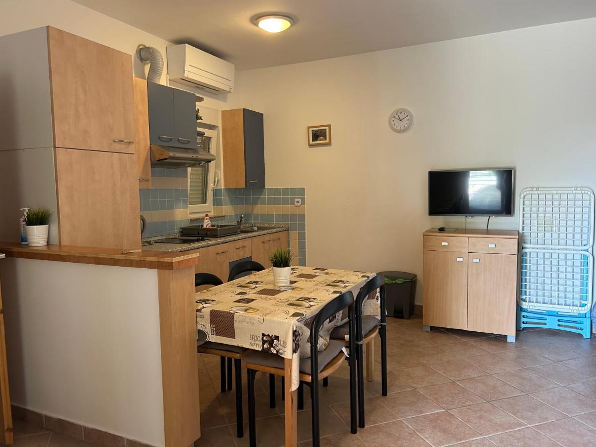 Apartmani Roko Baška Exterior foto